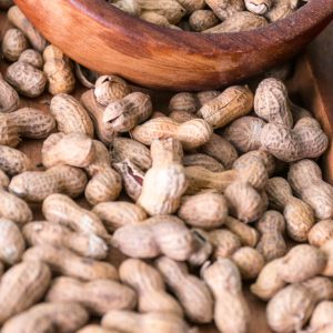 Mani Con Cascara